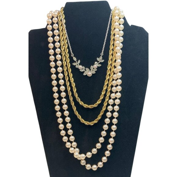 1-2lb Vintage to New Jewelry Lot - All Wearable -275 - Picture 4 of 10